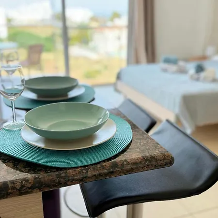 Too Coool Coralli Апартаменты *