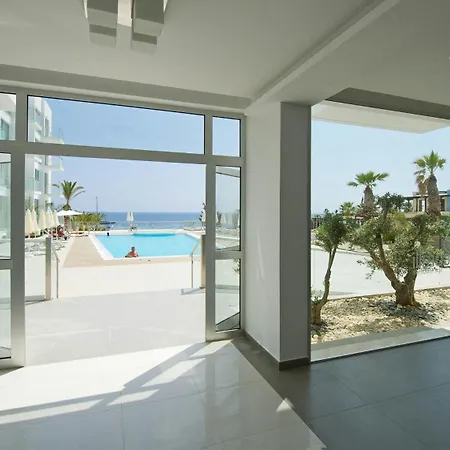 Too Coool Coralli Apartamento *