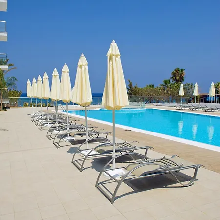 Too Coool Coralli Apartment *