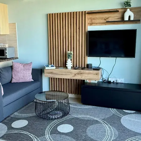 Too Coool Coralli Апартаменты